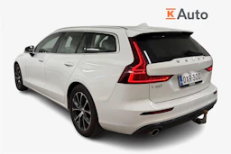 valkoinen Volvo V60 2019 kuva 2.