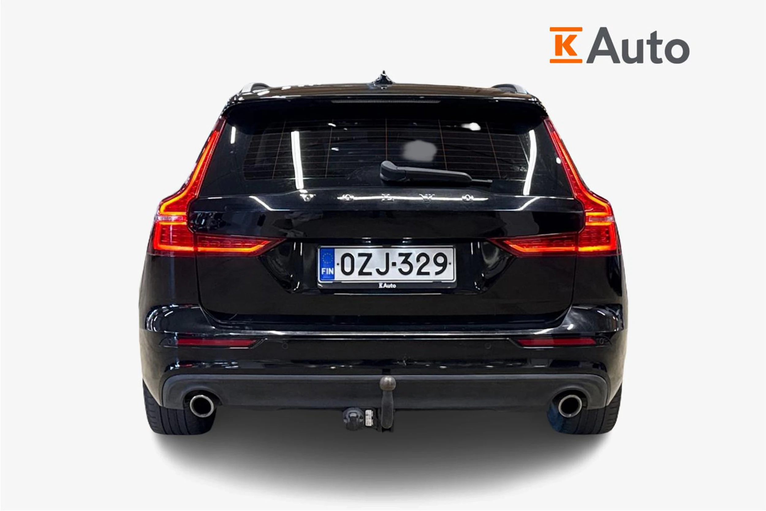 musta Volvo V60 2018 kuva 3.