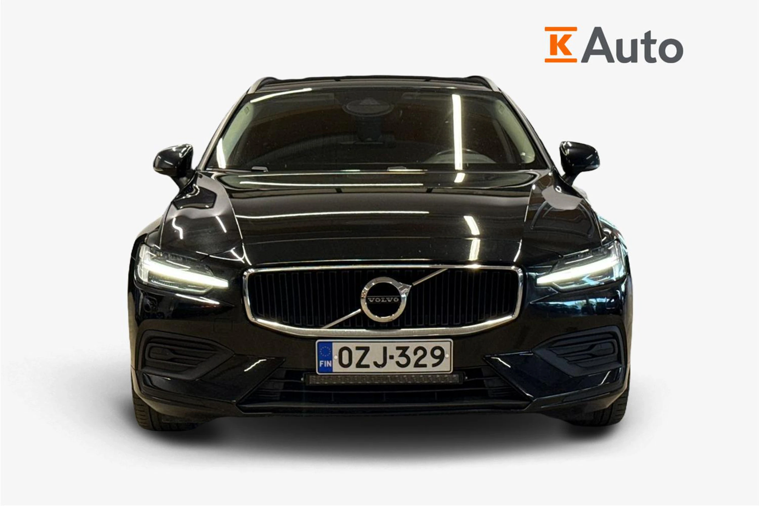 musta Volvo V60 2018 kuva 4.