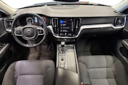 musta Volvo V60 2018 kuva 7.