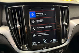 musta Volvo V60 2018 kuva 17.