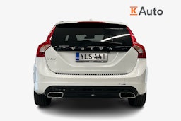 Valkoinen Volvo V60 2018 kuva 3.