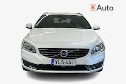 Valkoinen Volvo V60 2018 kuva 4.