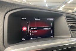 Valkoinen Volvo V60 2018 kuva 15.