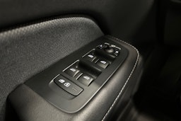 sininen Volvo V60 2019 kuva 23.