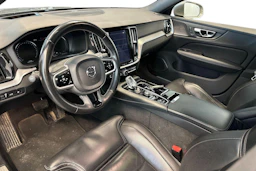 harmaa Volvo V60 2019 kuva 3.