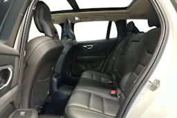 valkoinen Volvo V60 2019 kuva 11.
