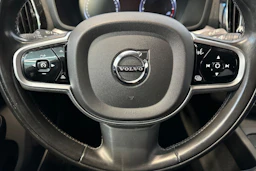 valkoinen Volvo V60 2020 kuva 14.