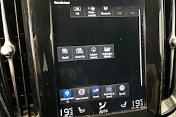 valkoinen Volvo V60 2020 kuva 20.