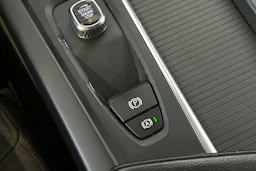 valkoinen Volvo V60 2020 kuva 25.