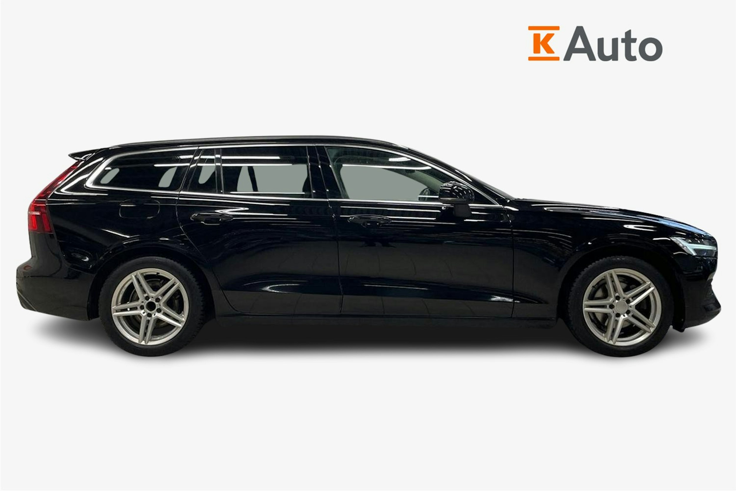 Musta Volvo V60 2019 kuva 5.