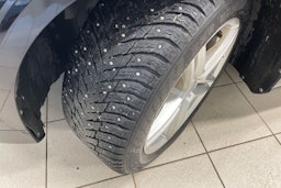 Musta Volvo V60 2019 kuva 10.