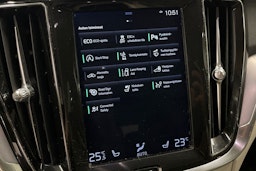 Musta Volvo V60 2019 kuva 18.