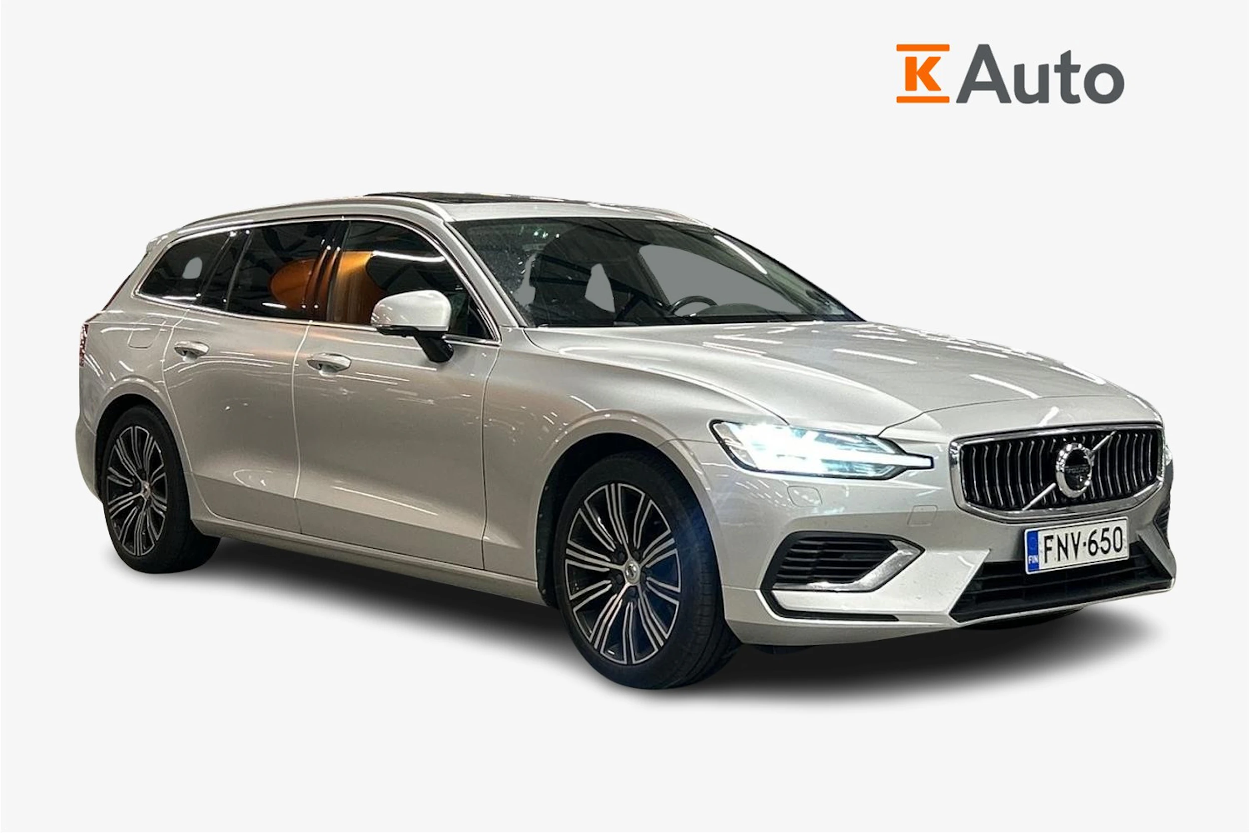 harmaa Volvo V60 2019 kuva 1.