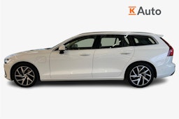 Valkoinen Volvo V60 2019 kuva 6.
