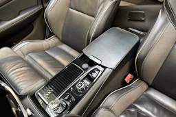 valkoinen Volvo V60 2019 kuva 25.