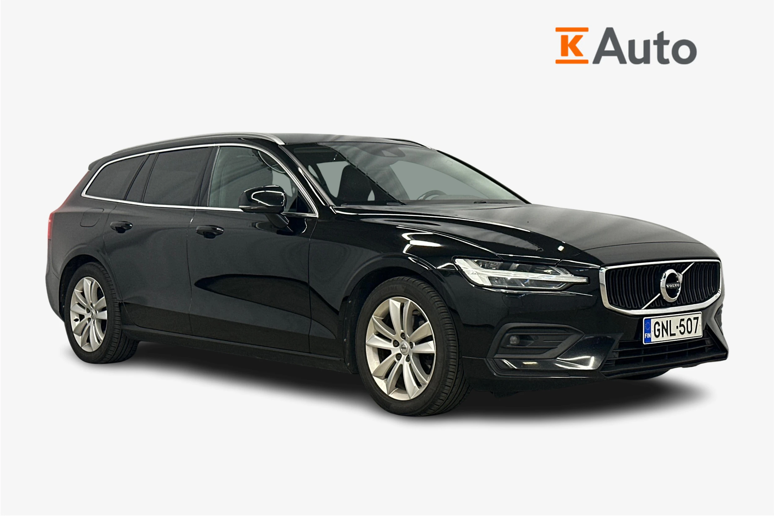 musta Volvo V60 2019 kuva 1.