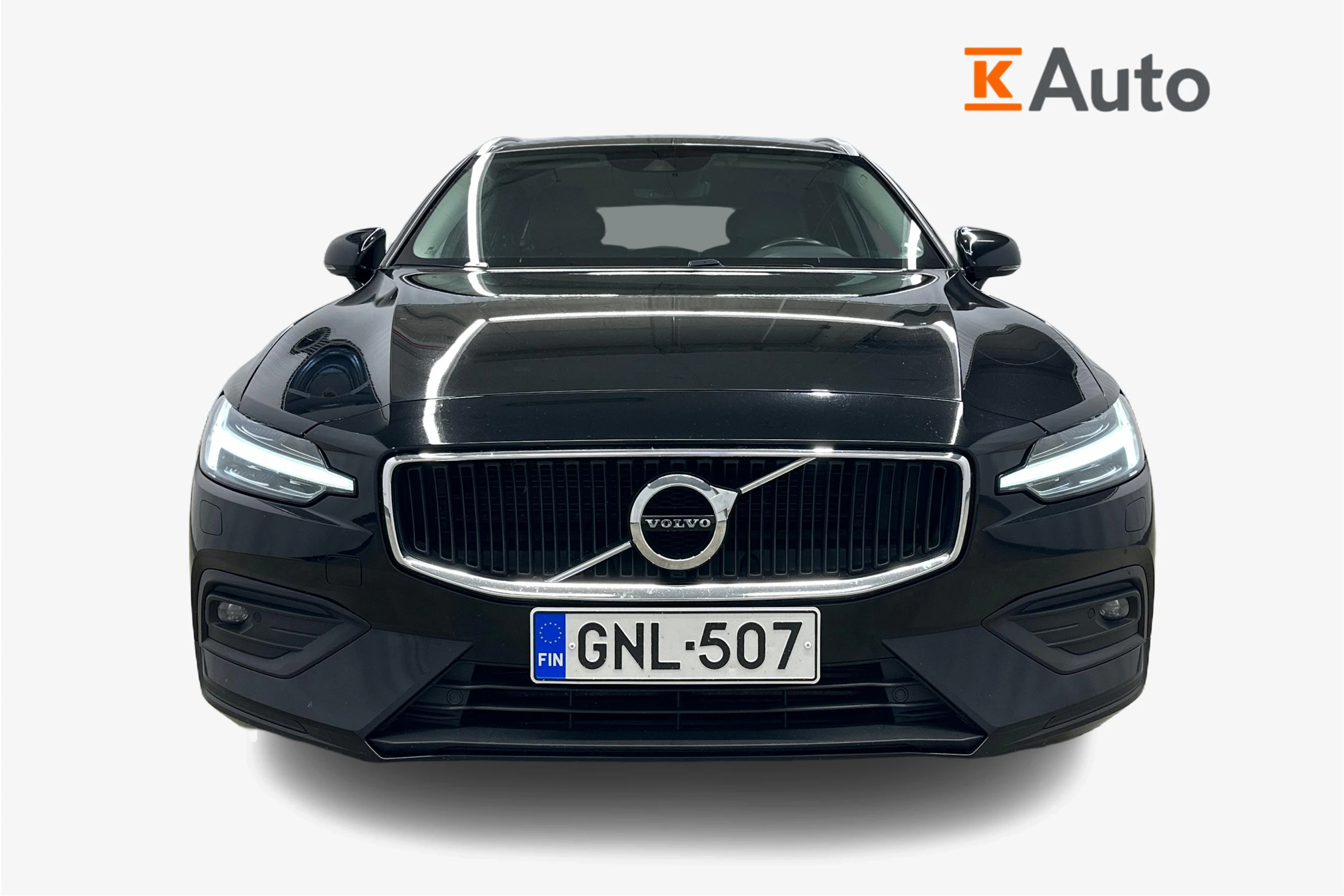 musta Volvo V60 2019 kuva 4.