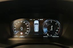 musta Volvo V60 2019 kuva 15.