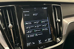 musta Volvo V60 2019 kuva 21.
