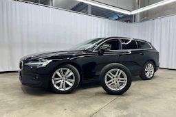 musta Volvo V60 2019 kuva 30.