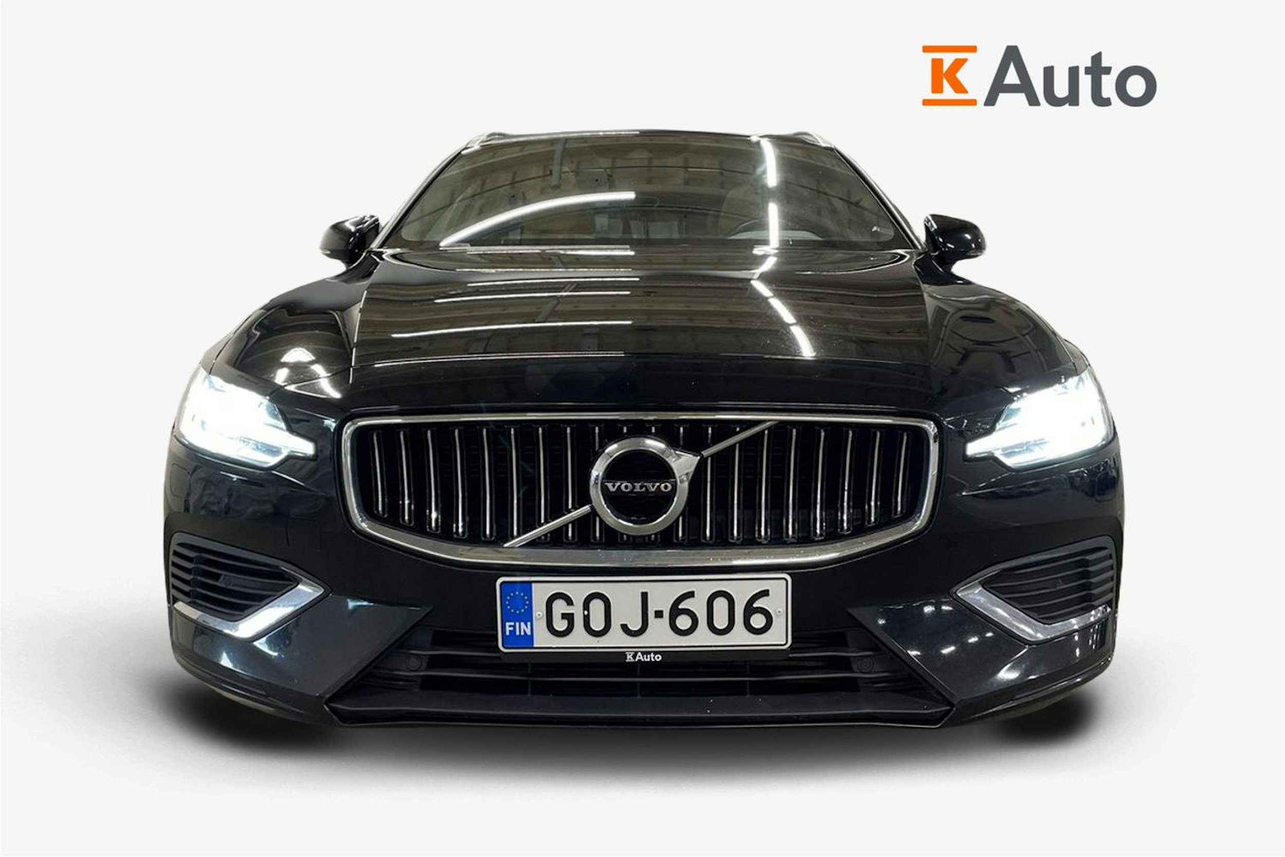 musta Volvo V60 2019 kuva 5.