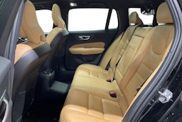 musta Volvo V60 2019 kuva 10.
