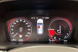 musta Volvo V60 2019 kuva 16.