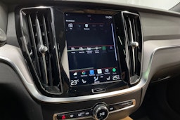 musta Volvo V60 2019 kuva 20.