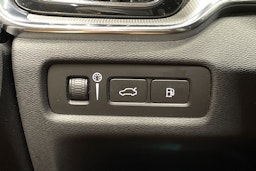 musta Volvo V60 2019 kuva 25.