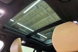 musta Volvo V60 2019 kuva 33.