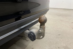 musta Volvo V60 2019 kuva 34.