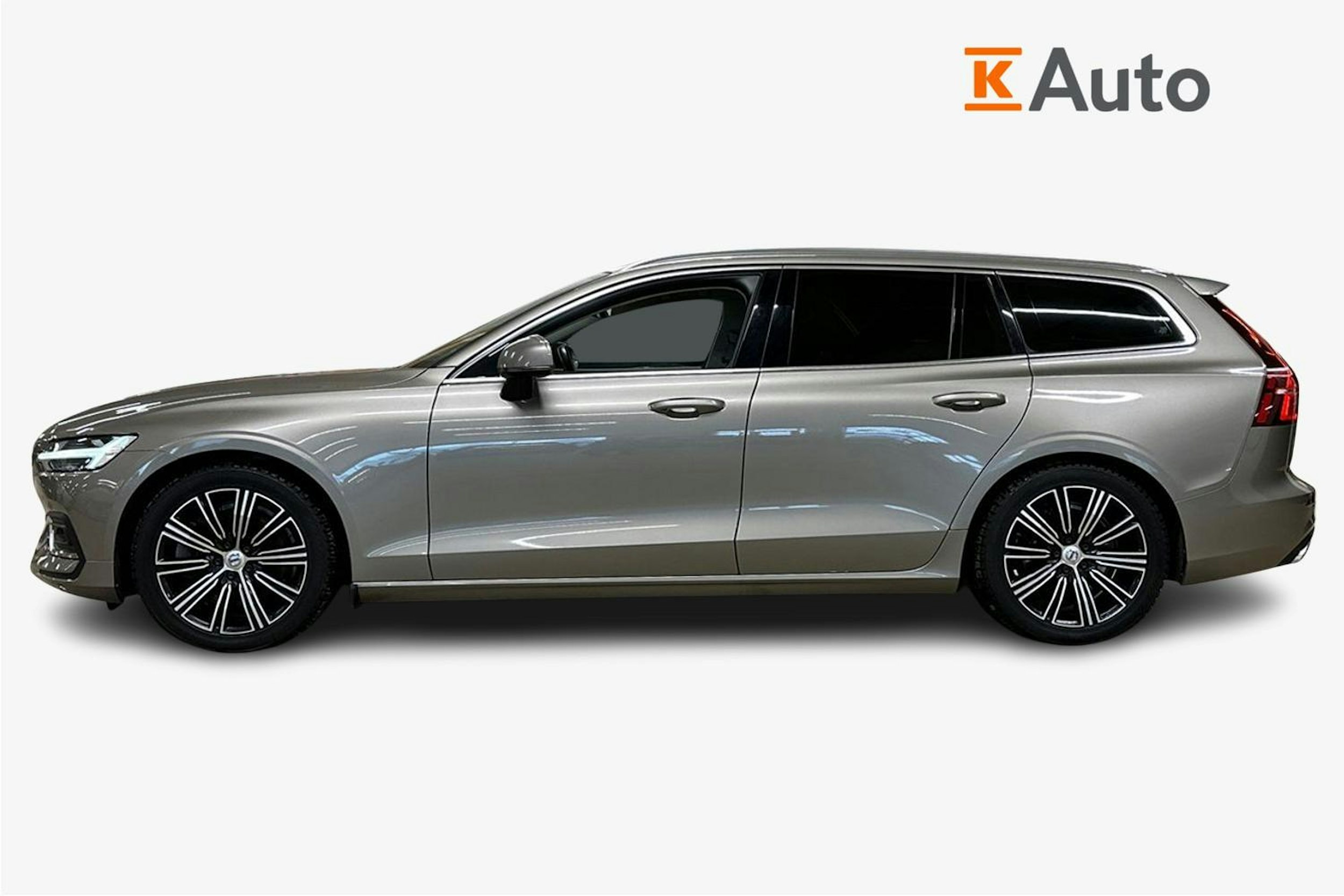 harmaa Volvo V60 2019 kuva 6.