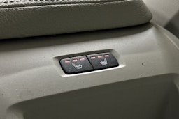 harmaa Volvo V60 2019 kuva 16.