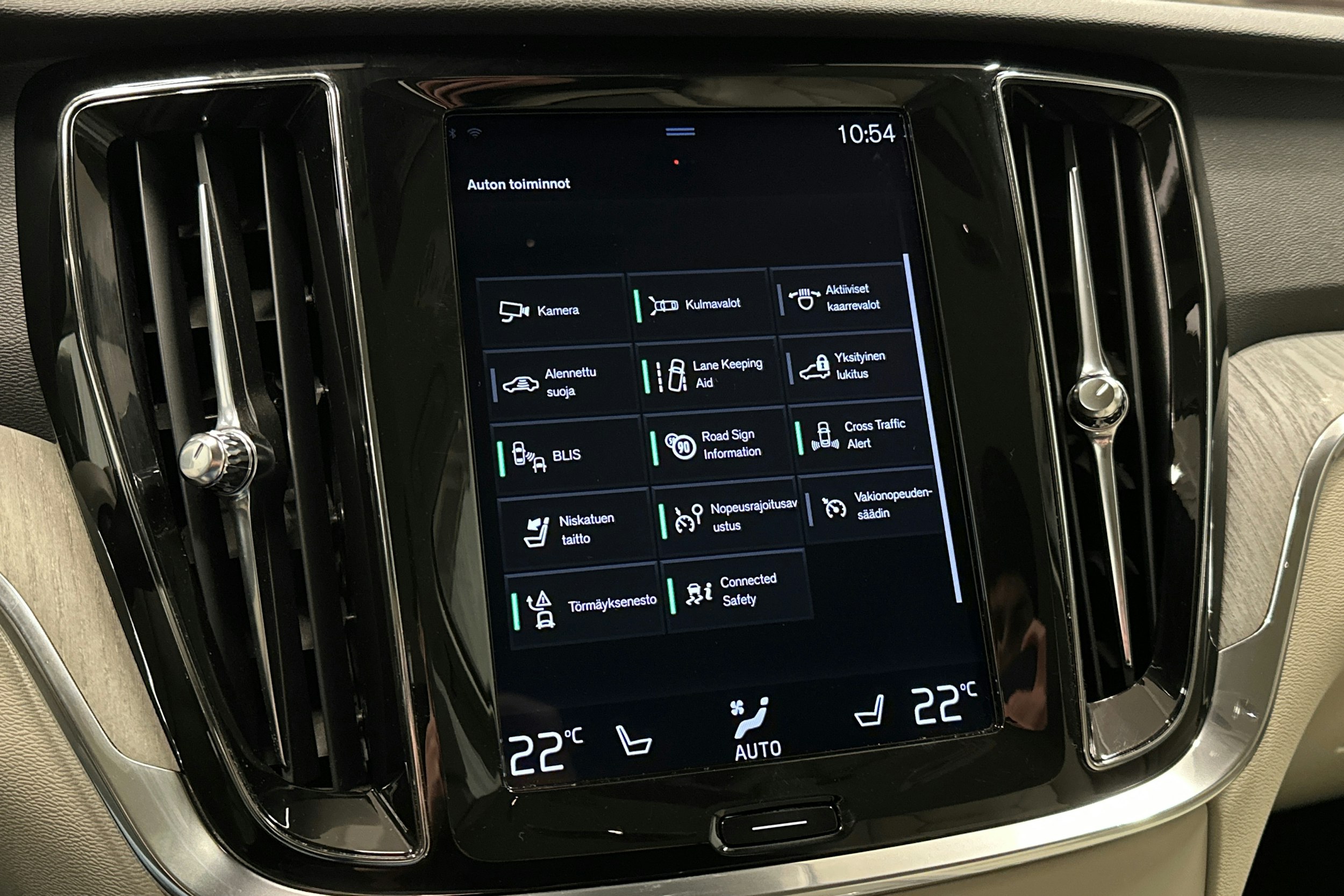 harmaa Volvo V60 2019 kuva 26.