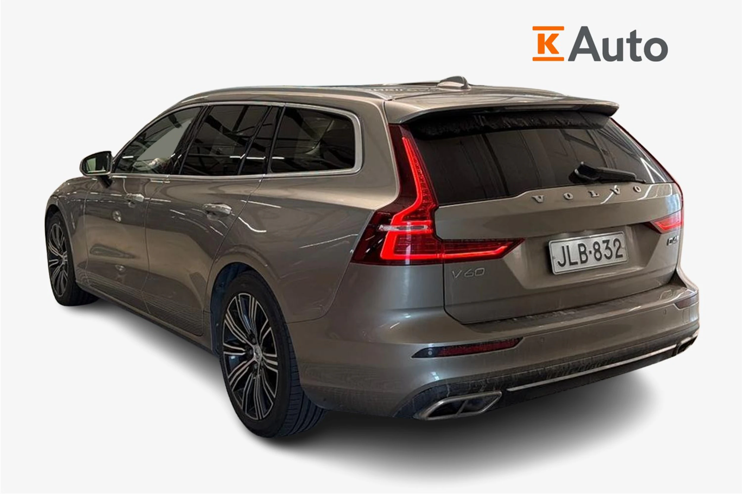 harmaa Volvo V60 2019 kuva 2.