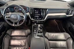 valkoinen Volvo V60 2019 kuva 9.