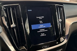 valkoinen Volvo V60 2019 kuva 20.