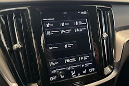 valkoinen Volvo V60 2019 kuva 21.