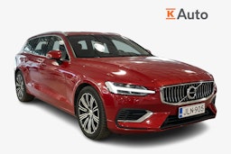 punainen Volvo V60 2019 kuva 1.