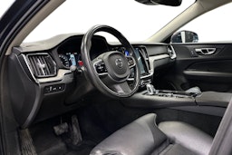 sininen Volvo V60 2019 kuva 7.