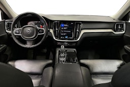 sininen Volvo V60 2019 kuva 9.