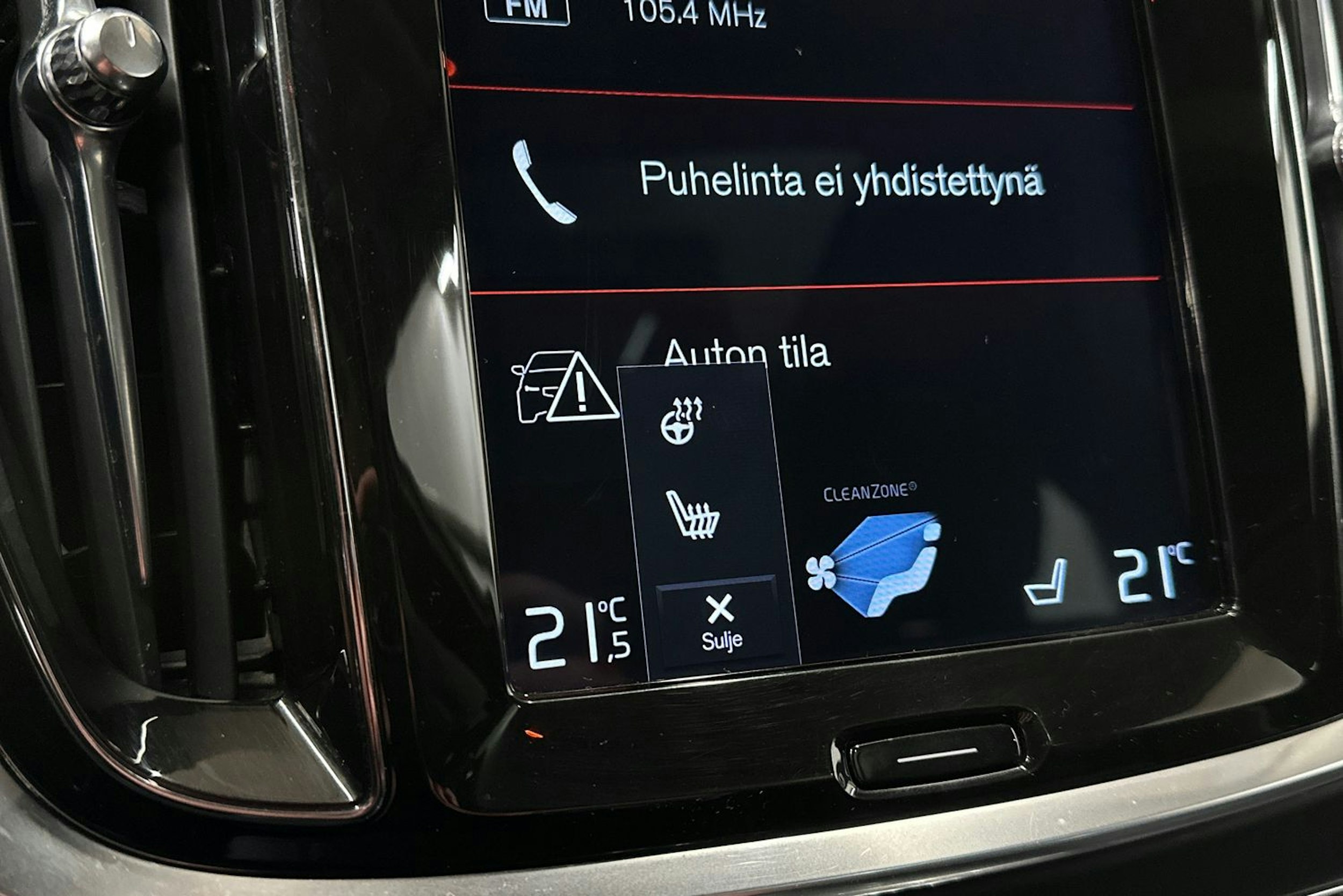 sininen Volvo V60 2019 kuva 20.