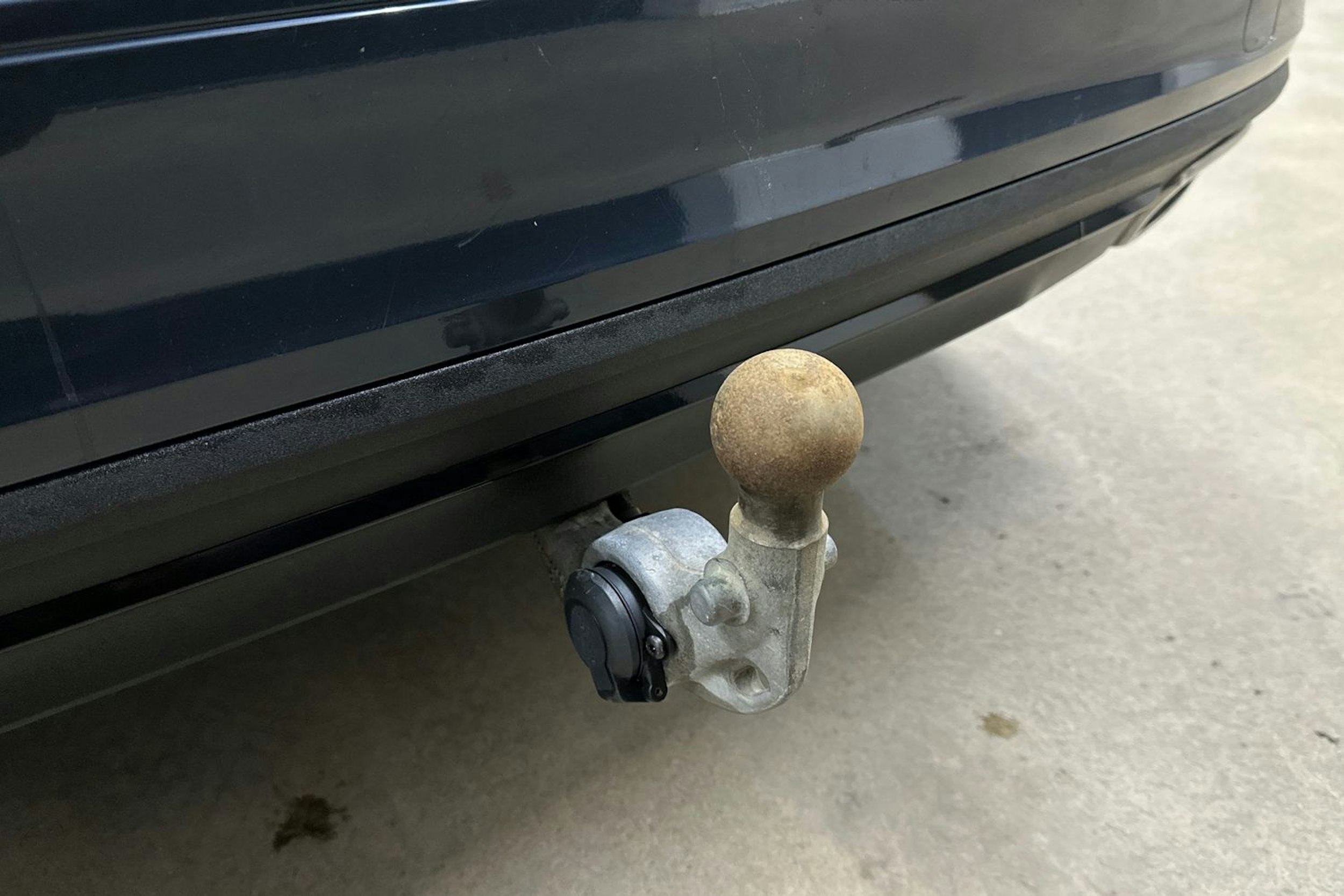 sininen Volvo V60 2019 kuva 29.