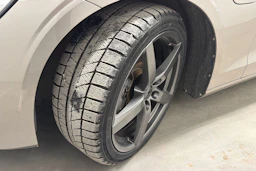 harmaa Volvo V60 2019 kuva 10.