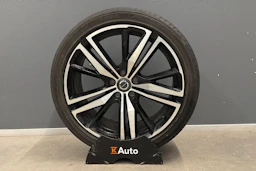 harmaa Volvo V60 2019 kuva 11.