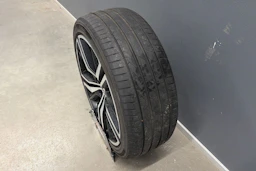 harmaa Volvo V60 2019 kuva 12.