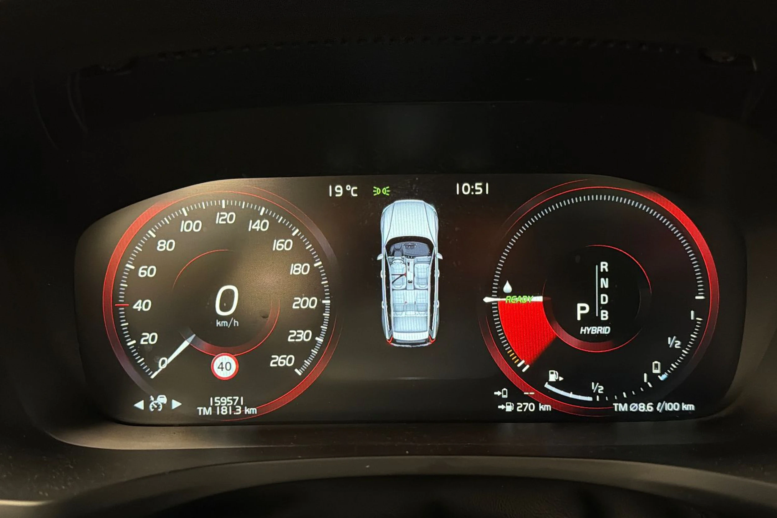 harmaa Volvo V60 2019 kuva 20.