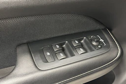 harmaa Volvo V60 2019 kuva 21.