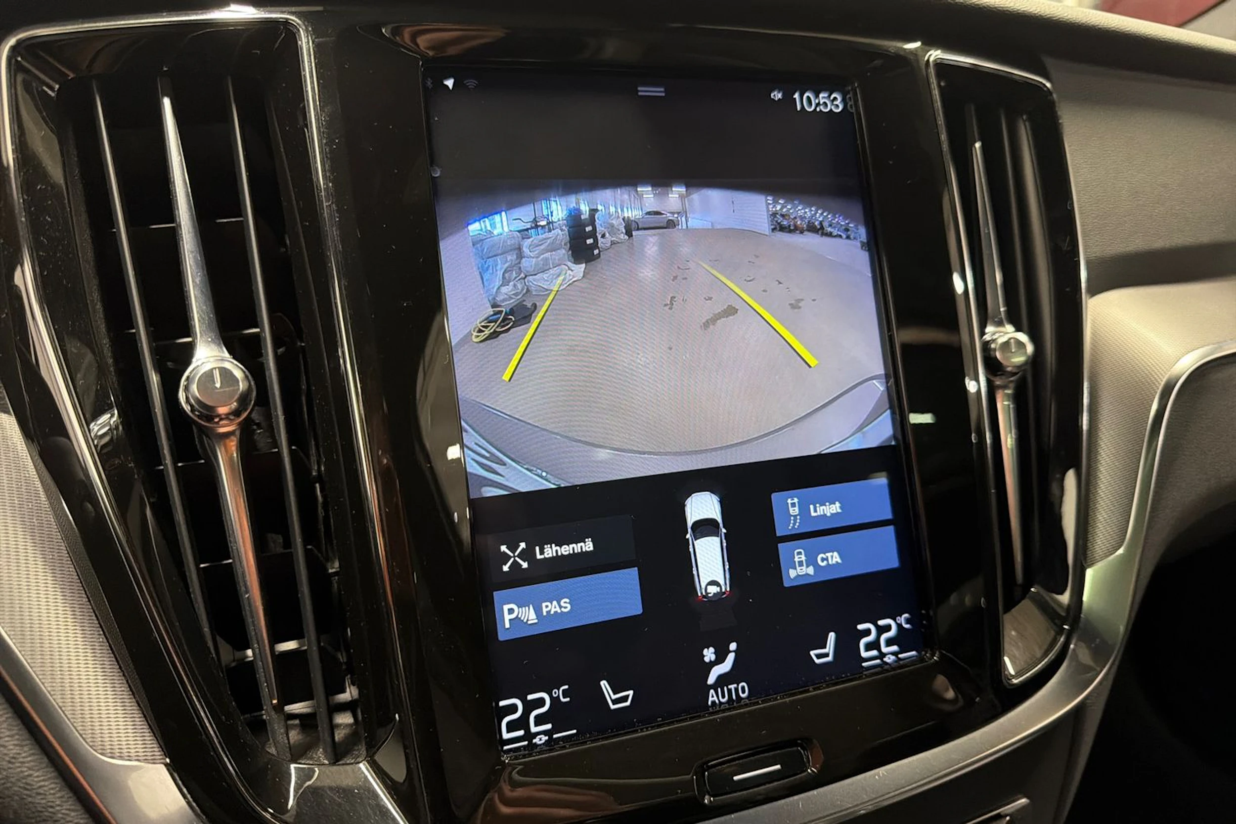 harmaa Volvo V60 2019 kuva 23.